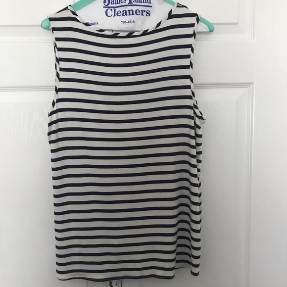 Sleeveless Striped Shirt w/Tie Front NWT, size L - Picture 4 of 6
